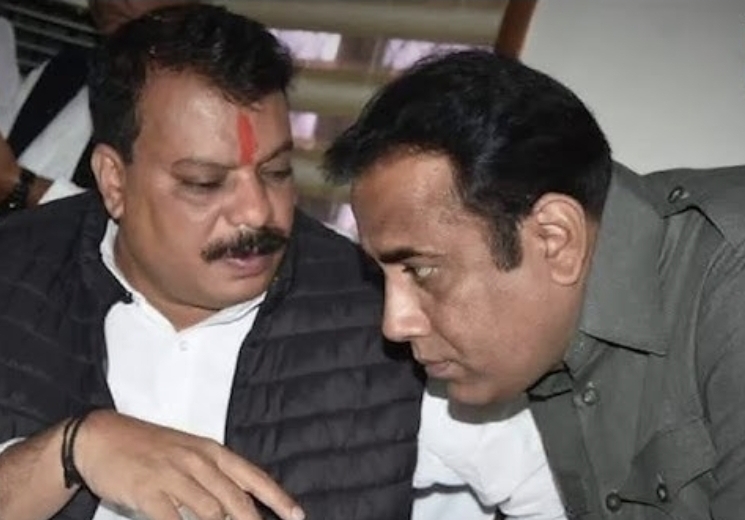 धार कांग्रेस काे मिला नया कप्तान... लेकिन नारे लगे भाजपा के...