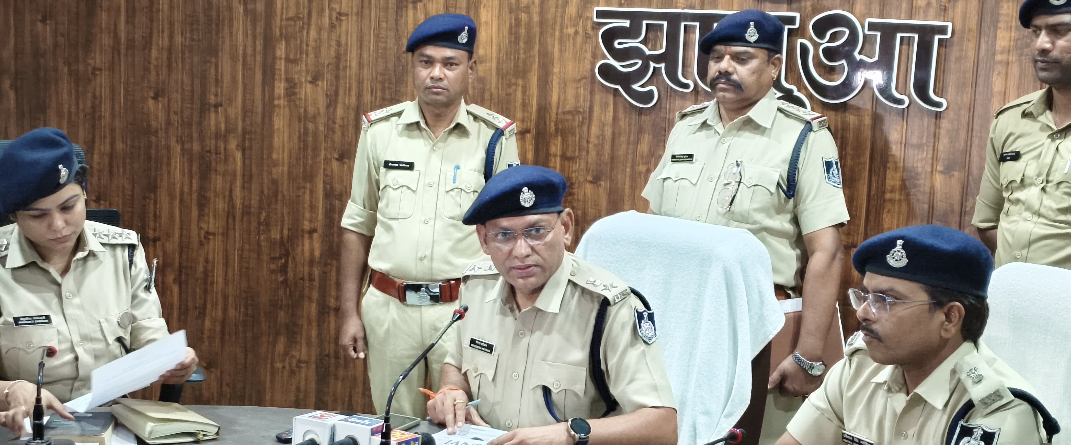 प्रेस कॉन्फ्रेंस मध्य प्रदेश झाबुआ पुलिस